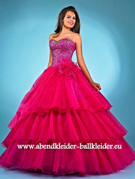 abend-und-ballkleider-75-8 Abend und ballkleider