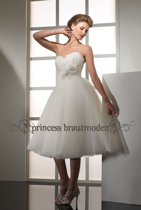 brautkleid-kurz-standesamt-22-14 Brautkleid kurz standesamt