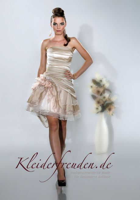 brautkleid-kurz-standesamt-22-19 Brautkleid kurz standesamt