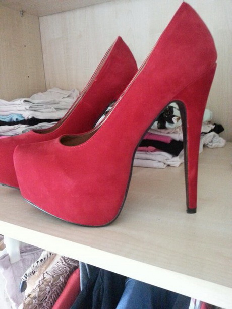 dunkelrote-high-heels-01 Dunkelrote high heels