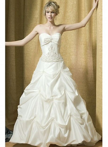 hochzeitskleider-mit-spitzenrmel-54-15 Hochzeitskleider mit spitzenärmel