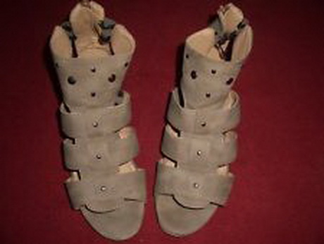 rmersandalen-mit-absatz-49-8 Römersandalen mit absatz