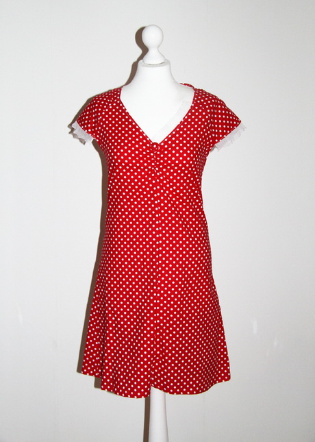 rotes-kleid-mit-weissen-punkten-98-11 Rotes kleid mit weissen punkten