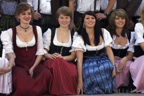 dirndl-bayern-40_18 Dirndl bayern