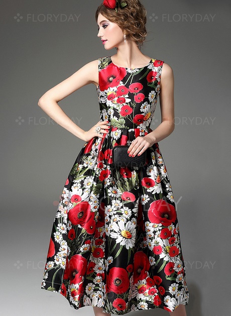 schwarzes-kleid-mit-blumenprint-16_12 Schwarzes kleid mit blumenprint