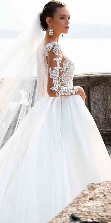 hochzeitskleid-mit-spitzenoberteil-43_12 Hochzeitskleid mit spitzenoberteil