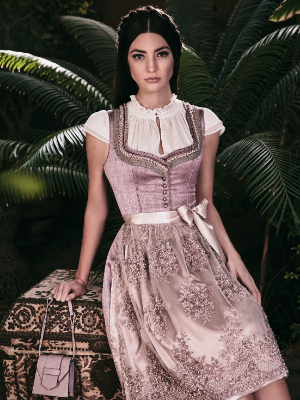 Reduzierte krüger dirndl