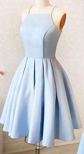 Knielanges blaues kleid