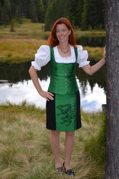 Steiermark dirndl