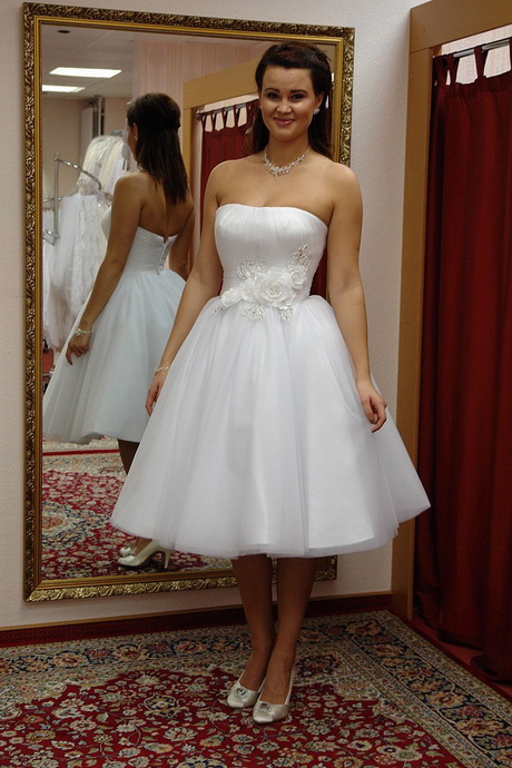 brautkleid-kurz-wei-62-17 Brautkleid kurz weiß