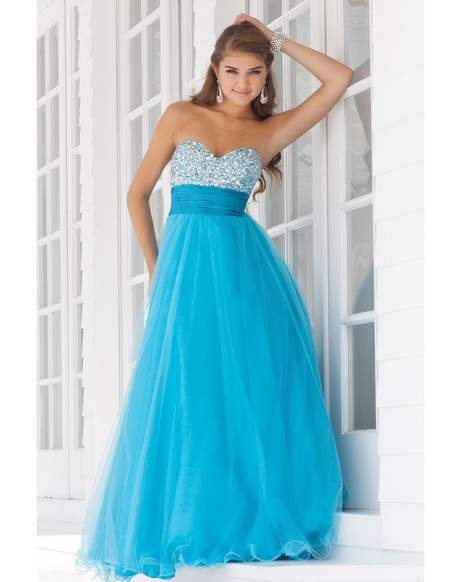 hellblaues-ballkleid-stil-und-sch-nheit