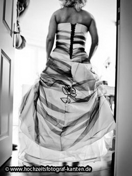 hochzeitskleid-wei-schwarz-78-11 Hochzeitskleid weiß schwarz