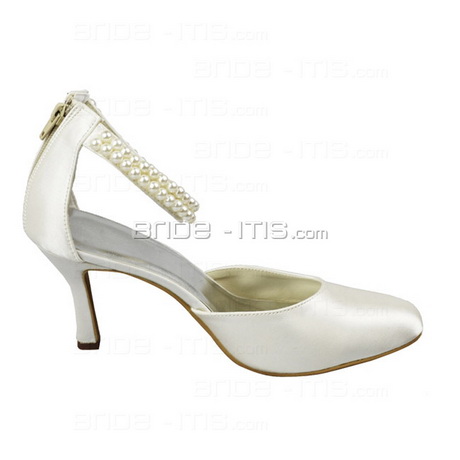 riemchen-pumps-weiss-06-19 Riemchen pumps weiss