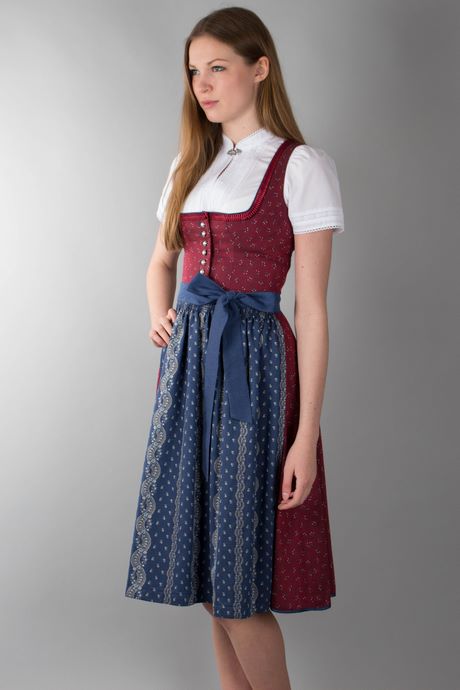 blaues-dirndl-mit-roter-schurze-84_10 Blaues dirndl mit roter schürze