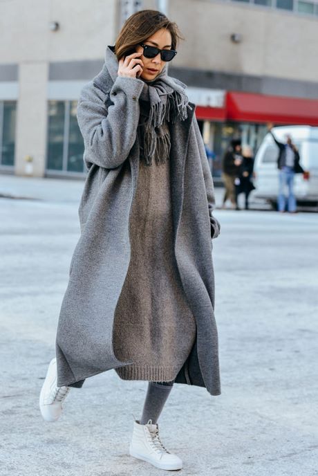 Strickkleid grau lang