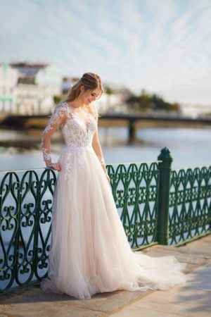 brautkleid-2023-ruckenfrei-70_8 Brautkleid 2023 rückenfrei