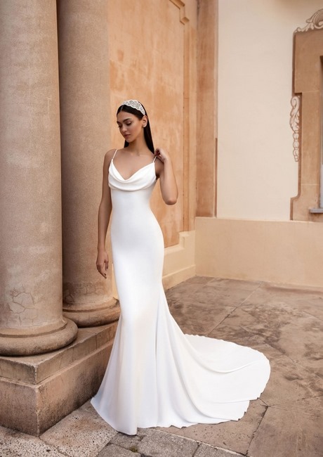 brautkleid-eng-schlicht-16_15 Brautkleid eng schlicht