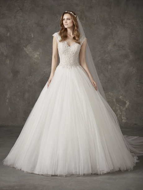 brautkleider-pronovias-2023-40_11 Brautkleider pronovias 2023