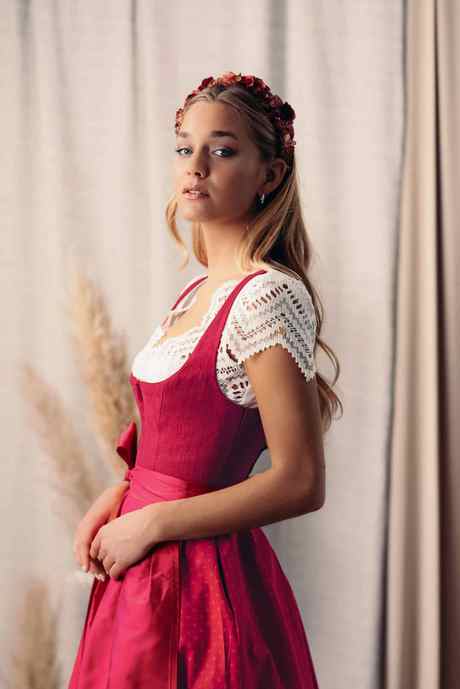 moderne-dirndl-2023-60_9 Moderne dirndl 2023