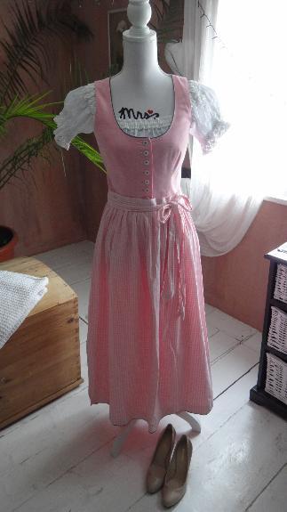 dirndl-gunstig-gebraucht-77_12 Dirndl günstig gebraucht