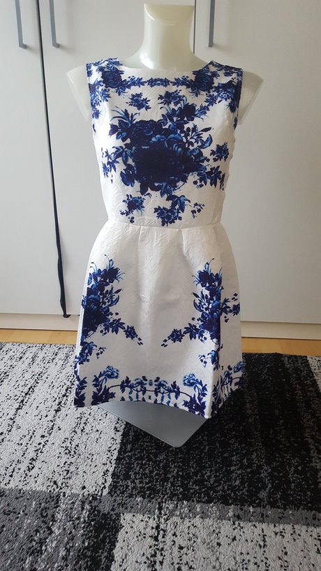 kleid-weiss-mit-blauen-blumen-18 Kleid weiß mit blauen blumen