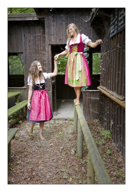 dirndl-look-2022-28_10 Dirndl look 2022