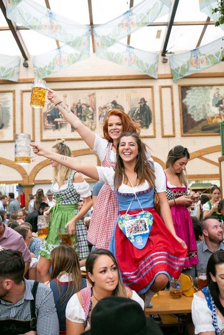 dirndl-wiesn-2022-60_8 Dirndl wiesn 2022