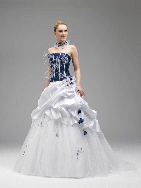 Brautkleid blau weiß