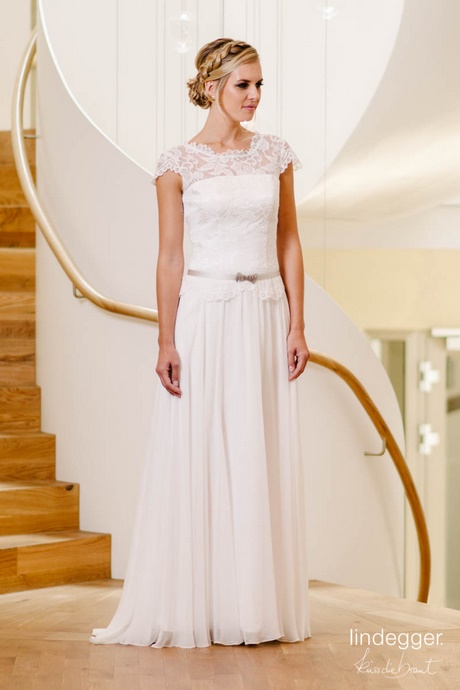 brautkleid-mit-spitzenoberteil-13_18 Brautkleid mit spitzenoberteil