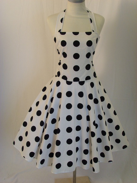 kleid-mit-punkten-schwarz-weiss-90_12 Kleid mit punkten schwarz weiß
