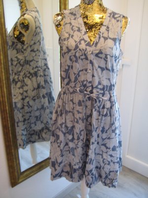 kleid-blau-geblumt-79 Kleid blau geblümt