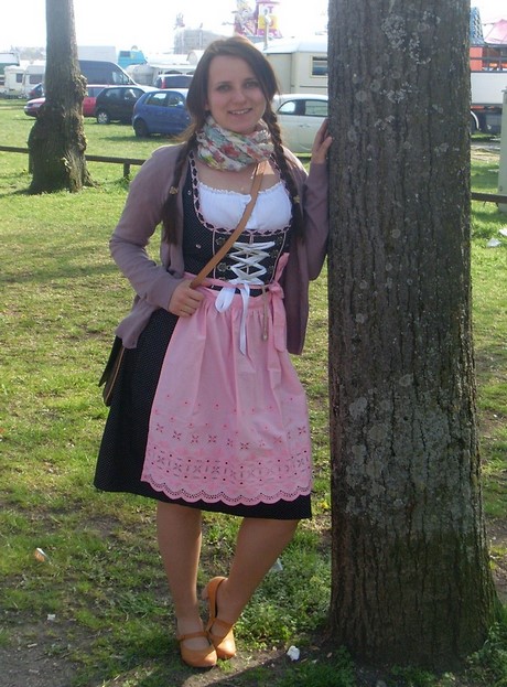 dirndl-almenrausch-52 Dirndl almenrausch