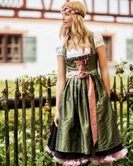 dirndl-geschichte-31_18 Dirndl geschichte