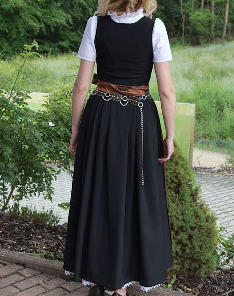 bedienungsdirndl-gunstig-30_16 Bedienungsdirndl günstig