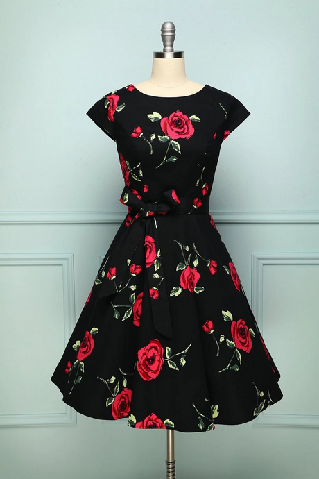 kleid-mit-roten-blumen-93 Kleid mit roten blumen