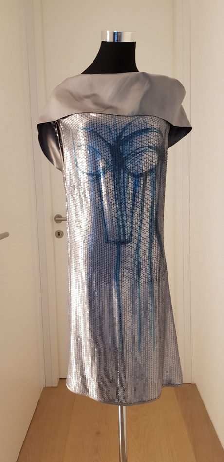 Nachtblaues cocktailkleid