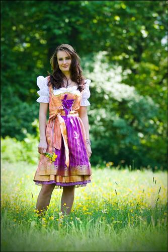 sari-dirndl-36_9 Sari dirndl