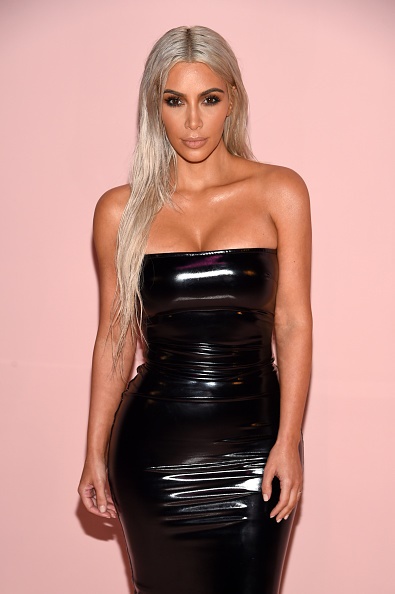kim-kardashian-weisses-kleid-58_12 Kim kardashian weißes kleid