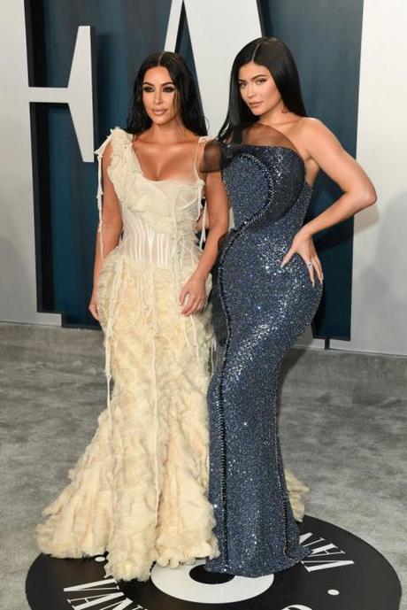 kim-kardashian-weisses-kleid-58_9 Kim kardashian weißes kleid