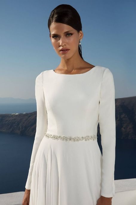 Weißes kleid langärmlig
