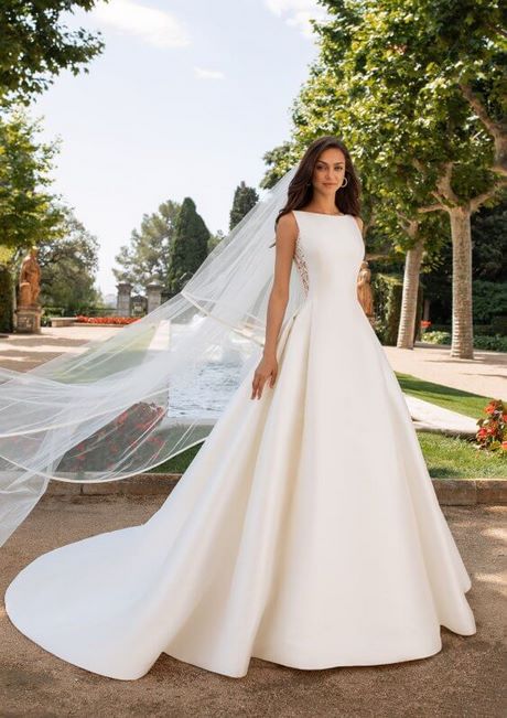 Elegante schlichte brautkleider