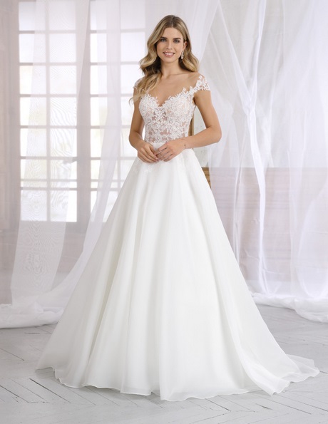 schlichtes-brautkleid-a-linie-89_8 Schlichtes brautkleid a linie