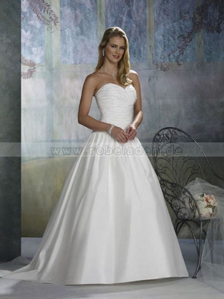 brautkleid-weiss-schlicht-30 Brautkleid weiß schlicht