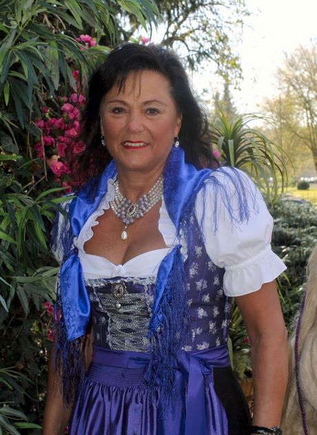 abend-dirndl-lang-10_12 Abend dirndl lang