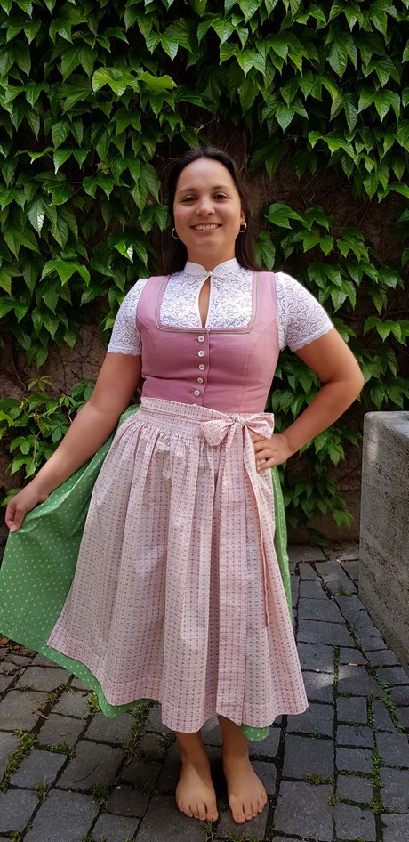 dirndl-hellrosa-76_3 Dirndl hellrosa