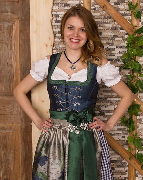 dirndl-mittellang-25_17 Dirndl mittellang