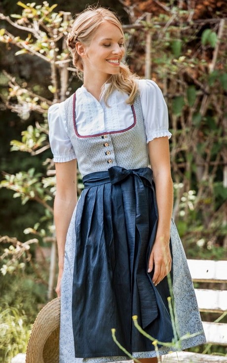 dirndl-schlicht-blau-46_19 Dirndl schlicht blau