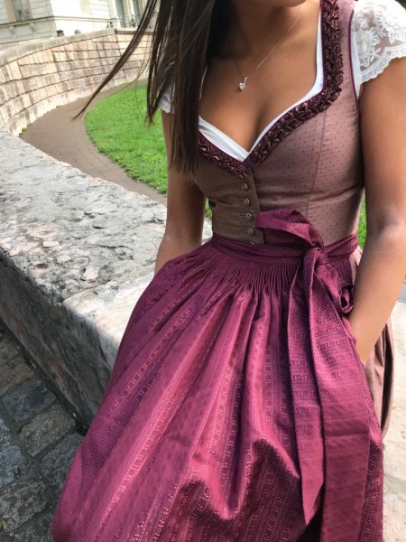 Dirndl traditionell midi