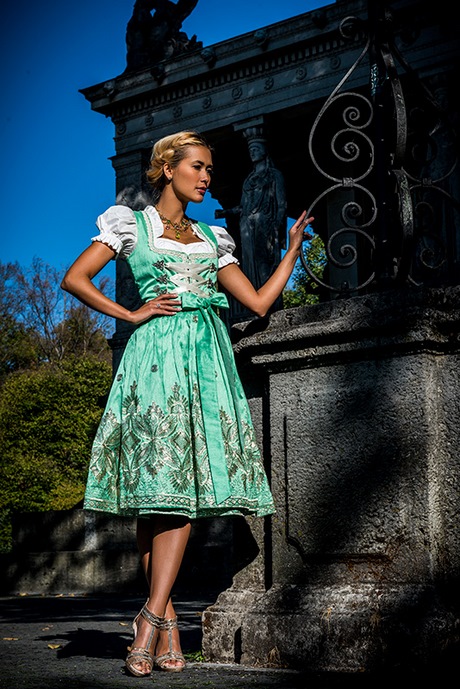 besondere-dirndl-37_12 Besondere dirndl