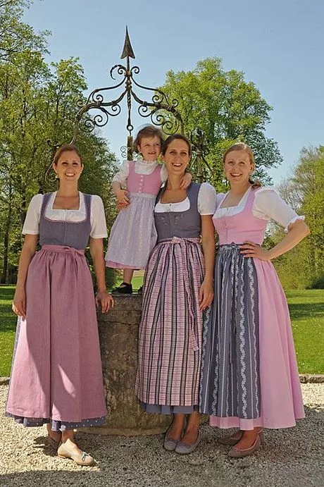 traditionelles-bayrisches-dirndl-55_2-9 Traditionelles bayrisches dirndl